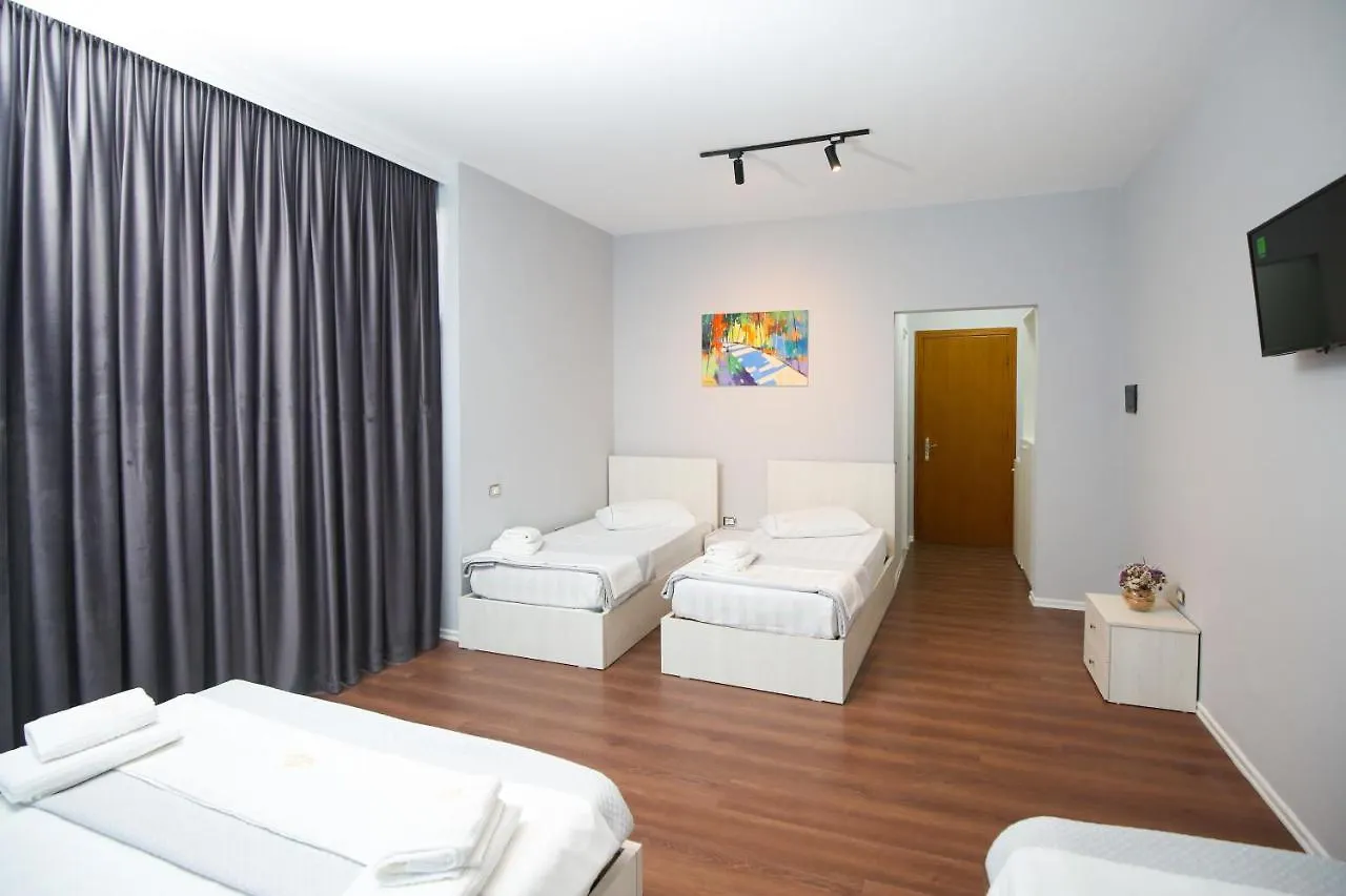 Hotel The Hart Vlorë