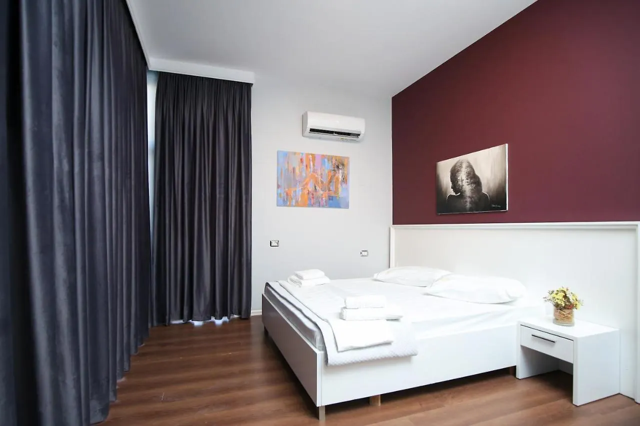 Hotel The Hart Vlorë